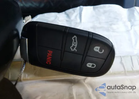 2015 Chrysler 300 Limited z USA, uszkodzony, nr VIN 2C3CCAAG2FH891794